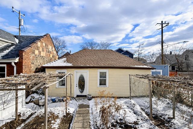 1928 Yemans Street, Hamtramck, MI 48212