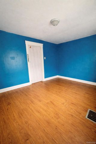 1928 Yemans Street, Hamtramck, MI 48212