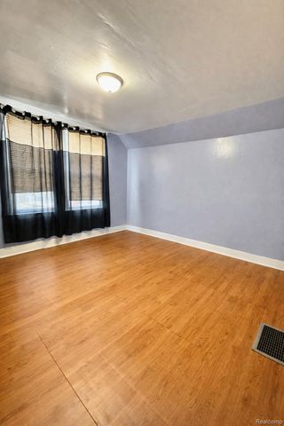 1928 Yemans Street, Hamtramck, MI 48212