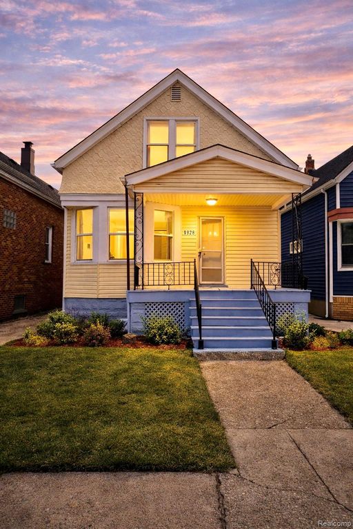 1928 Yemans Street, Hamtramck, MI 48212