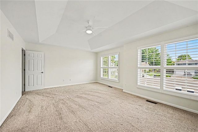 10311 NW 85th Court, Kansas City, MO 64153