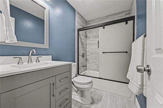 10311 NW 85th Court, Kansas City, MO 64153