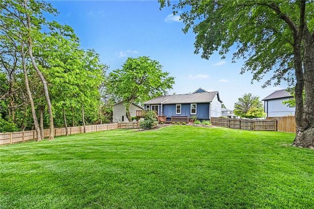10311 NW 85th Court, Kansas City, MO 64153