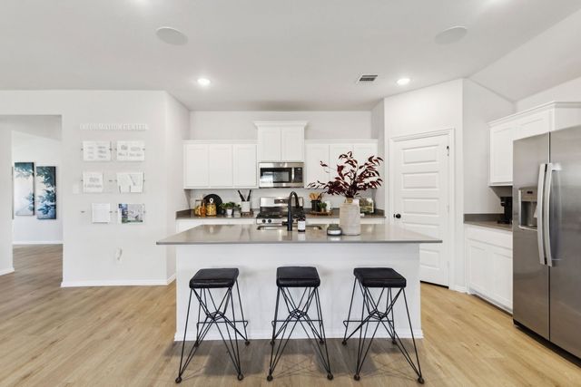 614 Stone Hollow Drive, Van Alstyne, TX 75495