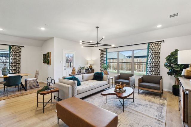 614 Stone Hollow Drive, Van Alstyne, TX 75495