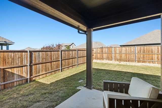 614 Stone Hollow Drive, Van Alstyne, TX 75495