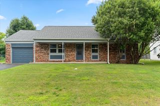 1011 Aspen Drive, Buffalo Grove, IL 60089