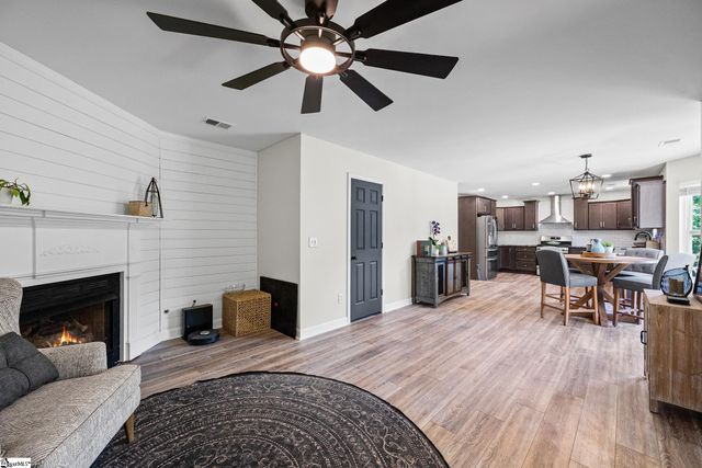126 Sprouse Lane, Fountain Inn, SC 29644