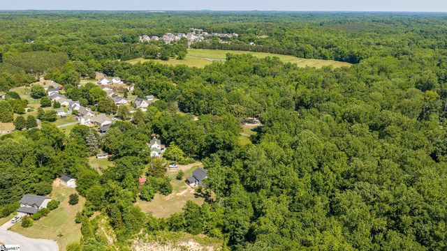 126 Sprouse Lane, Fountain Inn, SC 29644