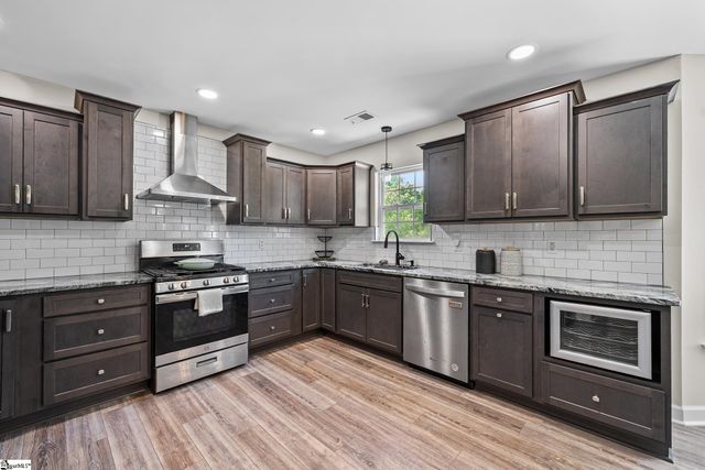 126 Sprouse Lane, Fountain Inn, SC 29644