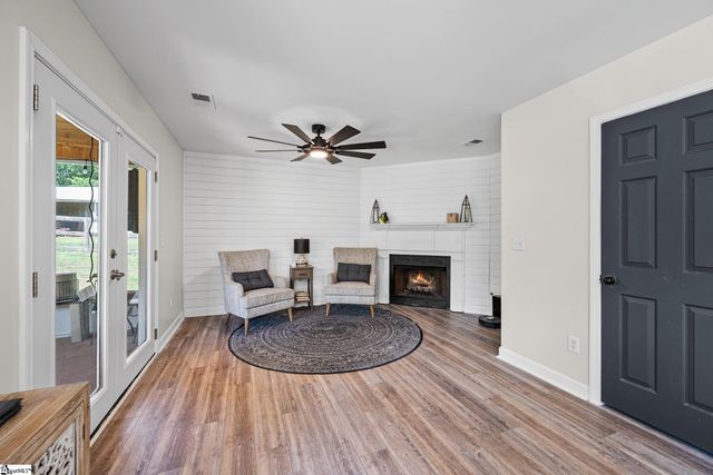 126 Sprouse Lane, Fountain Inn, SC 29644