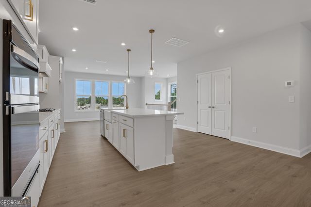 386 Sunset Hollow Street, Sugar Hill, GA 30518