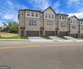 386 Sunset Hollow Street, Sugar Hill, GA 30518
