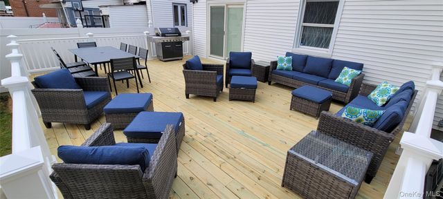 49-54 166th Street, Fresh Meadows, NY 11365