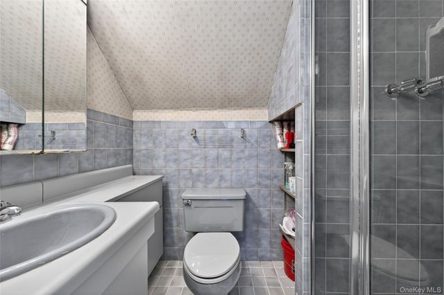 49-54 166th Street, Fresh Meadows, NY 11365