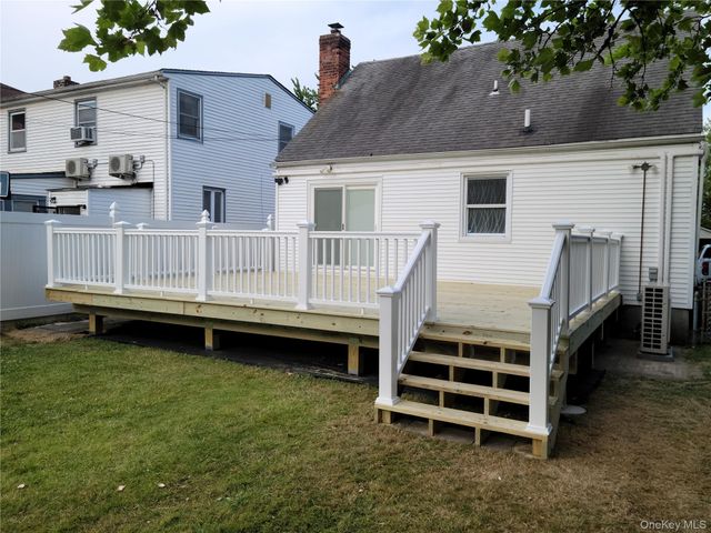 49-54 166th Street, Fresh Meadows, NY 11365