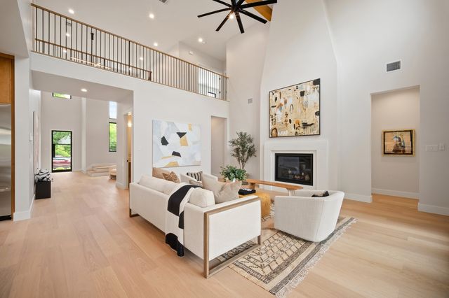 4241 Somerville Avenue, Dallas, TX 75206
