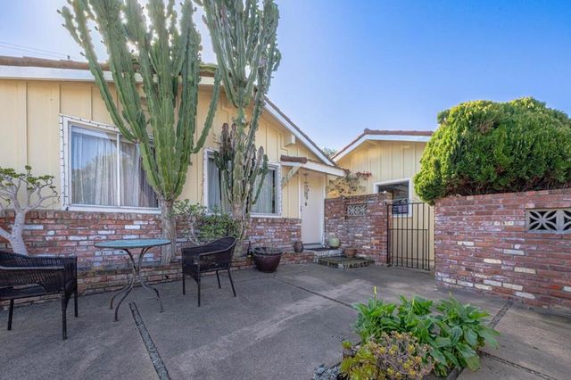 1113 Mcclellan Avenue, Monterey, CA 93940