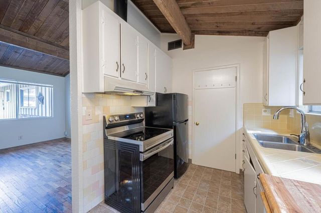 1113 Mcclellan Avenue, Monterey, CA 93940