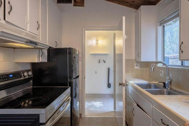 1113 Mcclellan Avenue, Monterey, CA 93940