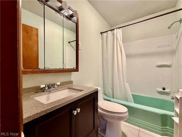 3945 Mill Drive, Zanesville, OH 43701