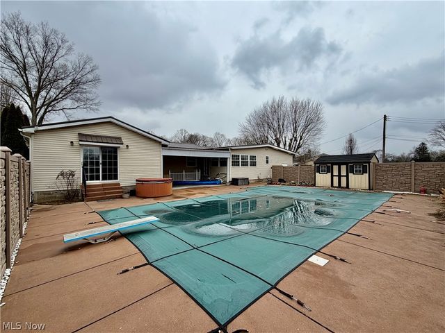 3945 Mill Drive, Zanesville, OH 43701