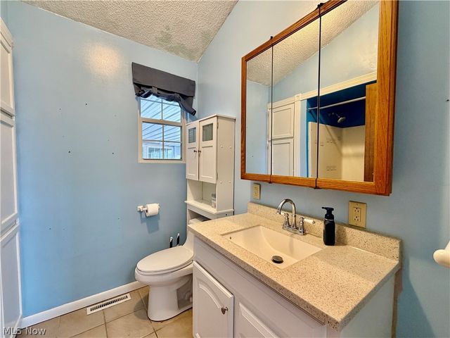 3945 Mill Drive, Zanesville, OH 43701