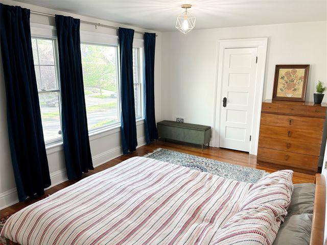 1332 W 10TH Street, Erie, PA 16502