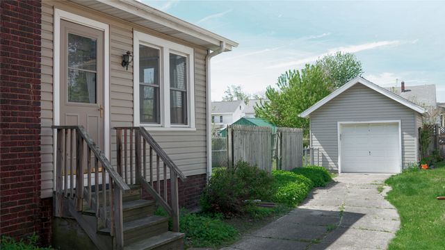 1332 W 10TH Street, Erie, PA 16502
