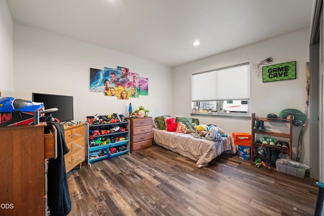 16213 5th Street, La Pine, OR 97739