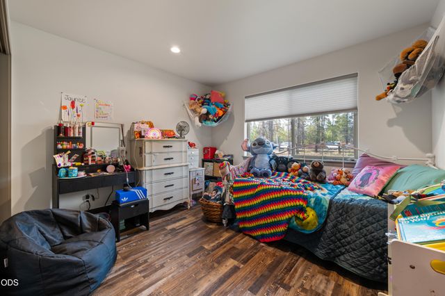16213 5th Street, La Pine, OR 97739