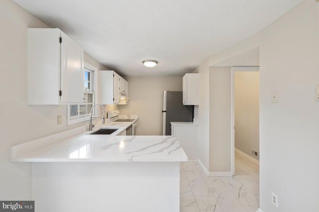 11446 HORSE SOLDIER PL, Beltsville, MD 20705