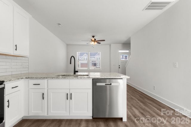 115 Indian Wells Court, Harmony, NC 28634