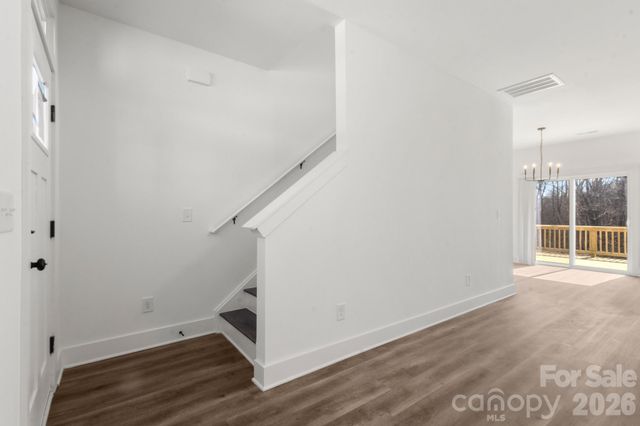 115 Indian Wells Court, Harmony, NC 28634