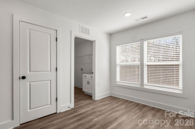 115 Indian Wells Court, Harmony, NC 28634