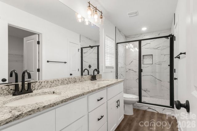 115 Indian Wells Court, Harmony, NC 28634