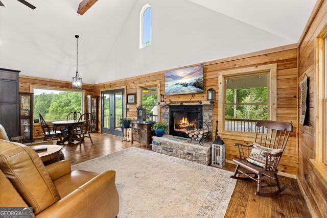 135 Mountain Ridge Drive, Clarkesville, GA 30523