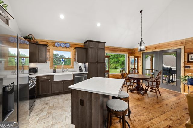 135 Mountain Ridge Drive, Clarkesville, GA 30523