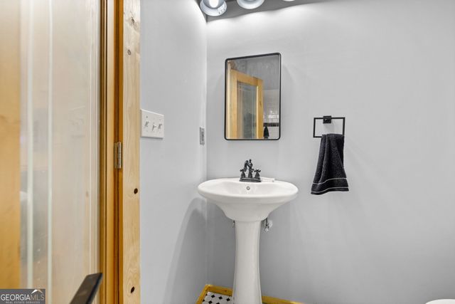 135 Mountain Ridge Drive, Clarkesville, GA 30523