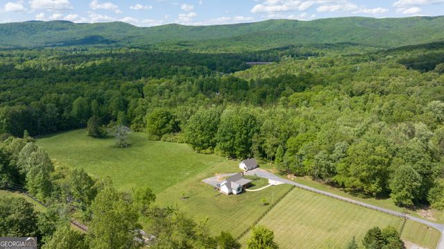 135 Mountain Ridge Drive, Clarkesville, GA 30523