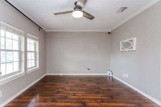 3212 S Llewellyn Avenue, Dallas, TX 75224