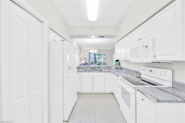 2720 Cypress Trace CIR 2916, Naples, FL 34119