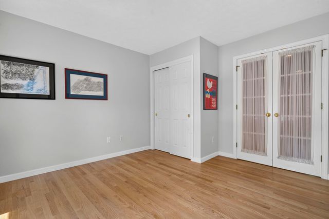 16 Spyglass point Circle, Bedford, NH 03110