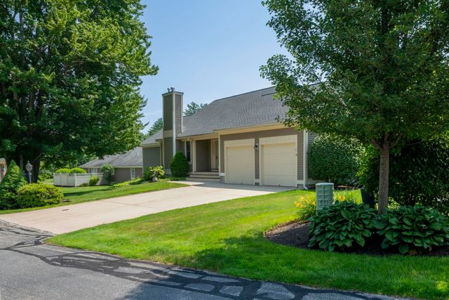16 Spyglass point Circle, Bedford, NH 03110