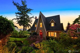251 N Garden Street, Bellingham, WA 98225