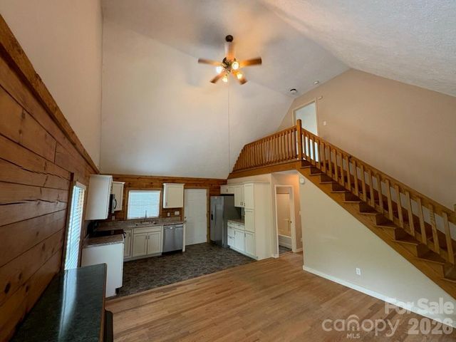 9064 Wildflower Lane, Newland, NC 28657
