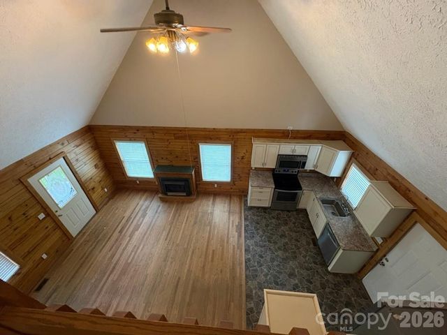 9064 Wildflower Lane, Newland, NC 28657