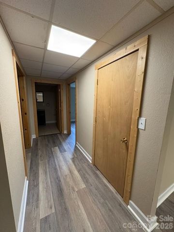 9064 Wildflower Lane, Newland, NC 28657