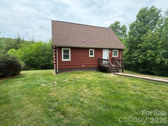 9064 Wildflower Lane, Newland, NC 28657