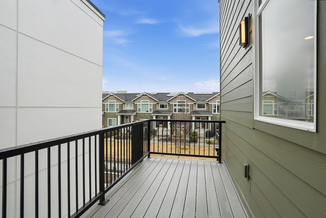 2530 W Summit Pkwy, Spokane, WA 99201